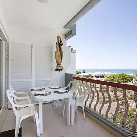 T2 Com Piscina Centro * Vilamoura