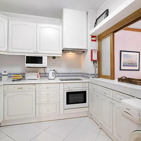 T2 Com Piscina Centro 빌라모라