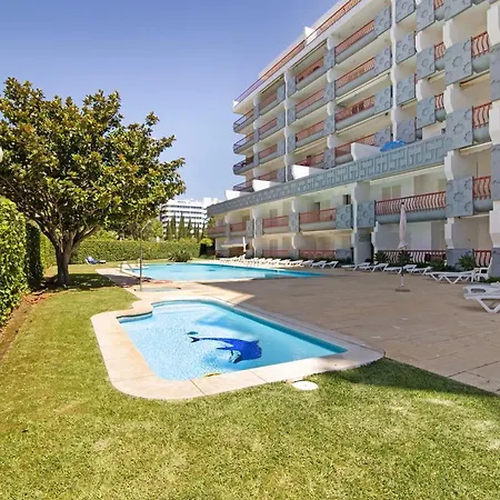 Apartment T2 Com Piscina Centro *