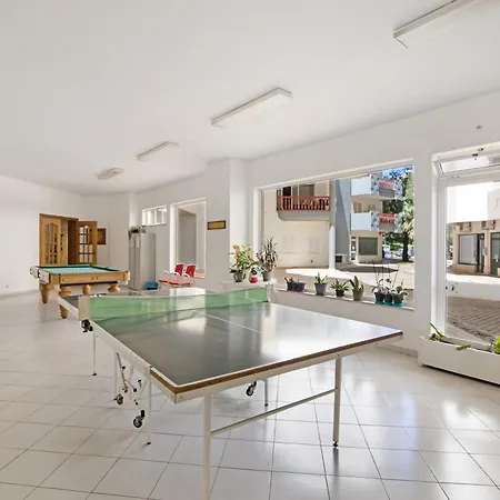 Apartment T2 Com Piscina Centro